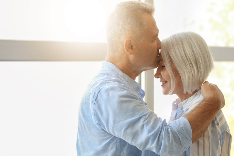 Baisse de libido chez la femme après 40 ans : causes hormonales et solutions