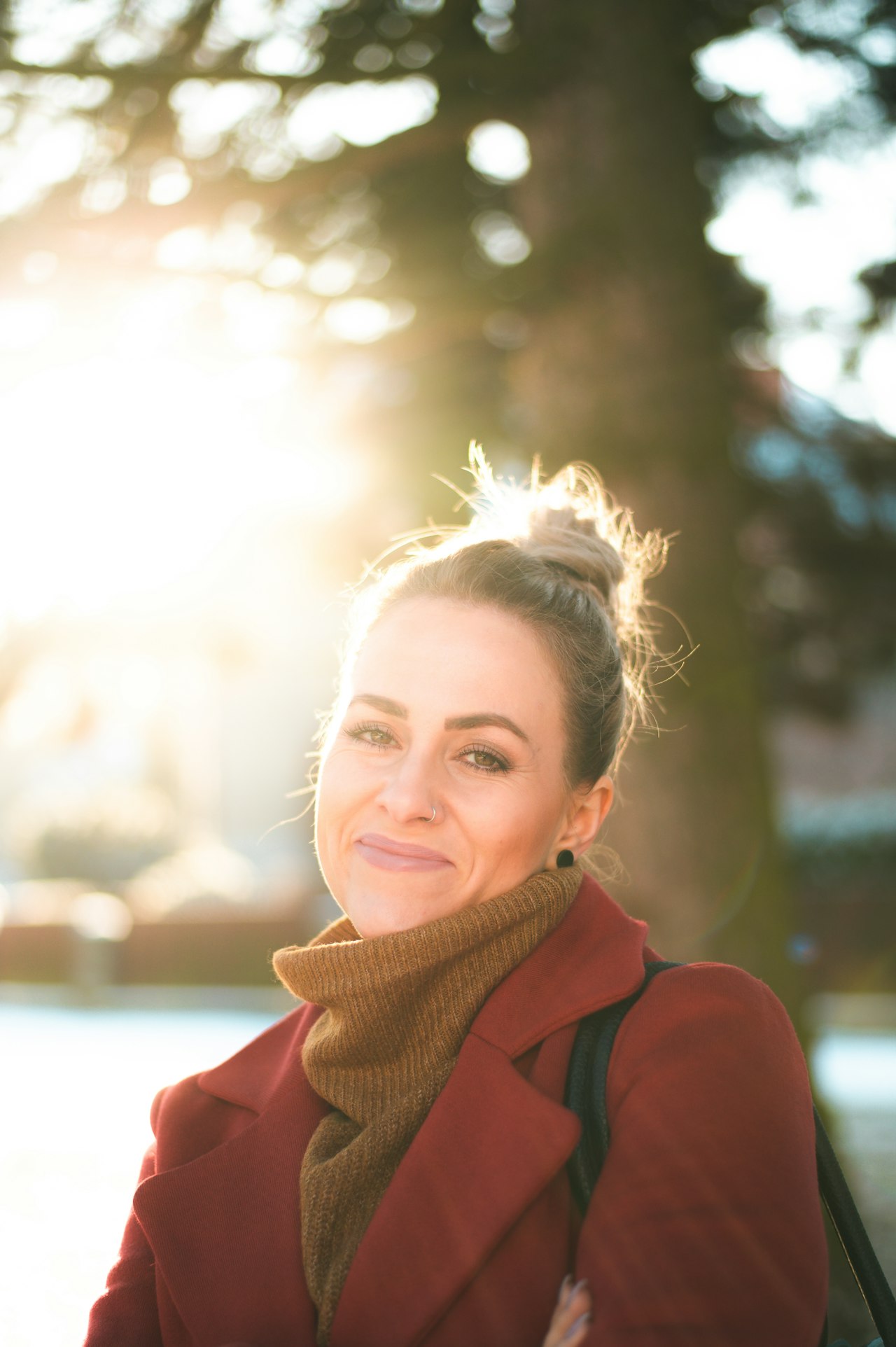 Traitement hormonal ménopause — femme souriante et confiante